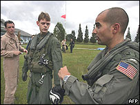 سونامی کے متاثرین کی امداد