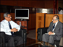 Vijay Nambiar (R) with Defence Secretary Gotabhaya Rajapaksa (file photo)