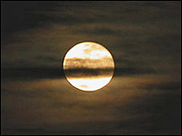 080906moon1.jpg