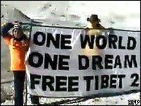 Everest Dağı'ndaki eylemciler