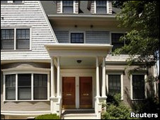 Дом Хитфилда и Фоли