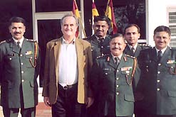 Sir Mark Tully with members of the current Indain Army