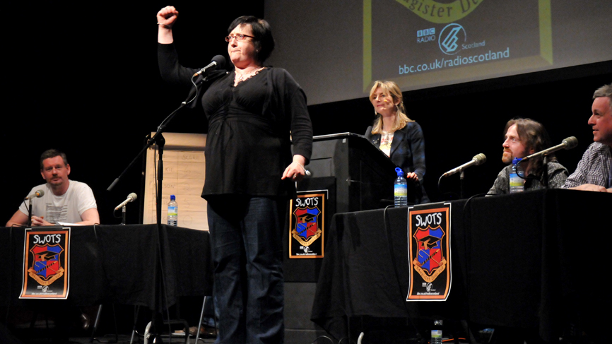 Elaine Mackenzie Ellis disrupts the class again