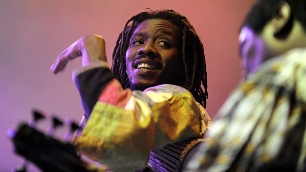 Cheikh Lo and band live at the Old Fruitmarket. Photo by Louis Decarlo.