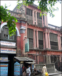 دیب خاندان کا آبائی گھر