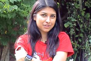 Maha speaks of her concerns about staring university. 