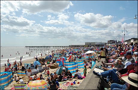 Lowestoft Air Festival 2009 crowd