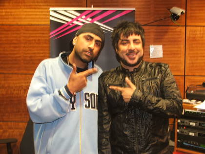 Zeus drops in for a chat