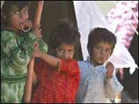 خیمہ بستیوں کے بچے