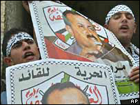 Seçim sloganı atan Filistinli gençler