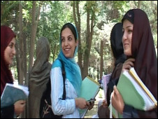 نمایی از فیلم "پوهنتون" ساخته "صفی اله محمد قلی"