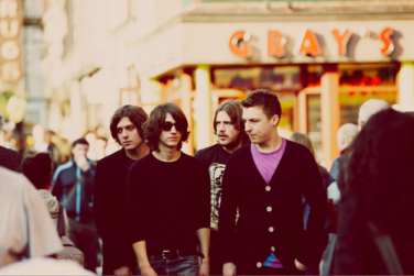arctic-monkeys-0909.jpg