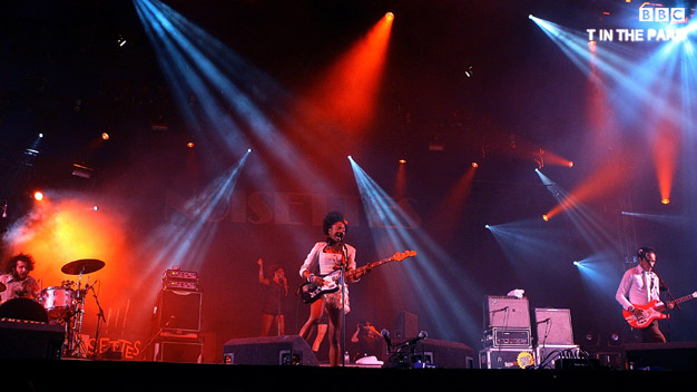 The Noisettes at T in the Park 2009
