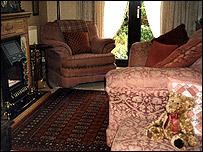 Lynda's cottage style living room