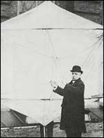 Marconi and one of his kites