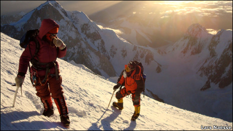 Cecilie on K2 with a fellow mountaineer