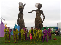 Blowjangles perform beneath the Wicker Ladies
