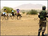 Darfur'da bir Afrika Birliği askeri