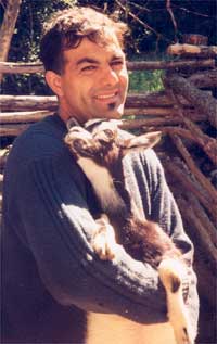 Ar y ffordd i ginio - Leonardo a gafr