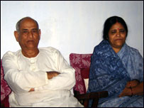 धोनी के माता पिता