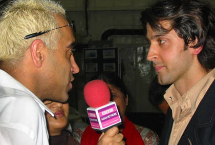 Raj interviews Hrithik Roshan