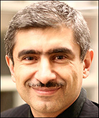 دکتر علیرضا حقیقی، کارشناس سیاسی در کانادا