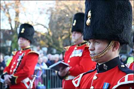 Royal Anglian Regiment exercise freedom of city.