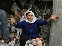 Gazze'de Filistinli bir kadın