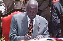 President Daniel Arap Moi ratifies the Somali war lord's truce