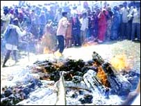 सती की एक घटना की तस्वीर