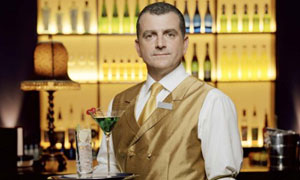 Hotel Babylon: Gino (Martin Marquez)