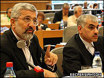 علی اصغر سلطانیه (چپ)