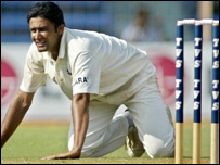 अनिल कुंबले की विकेटों की भूख अभी भी शांत नहीं हुई है