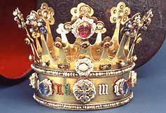 Image: Margaret of York's crown, &copy; Domkapitel Aachen, photo Pit Siebigs