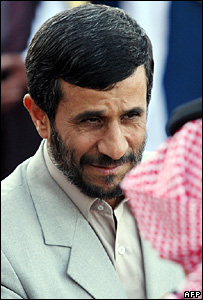 ahmadinejad_203_300afp.jpg