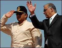 صدر پرویز مشرف اور وزیر اعظم شوکت ترین