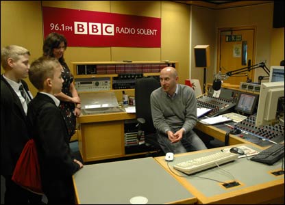 Trong studio với Jon