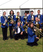 Rhaid o aelodau Band Porthaethwy - cyntaf yn y bandiau dosbarth 4