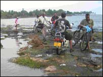 تخريب جاده ها در سريلانکا