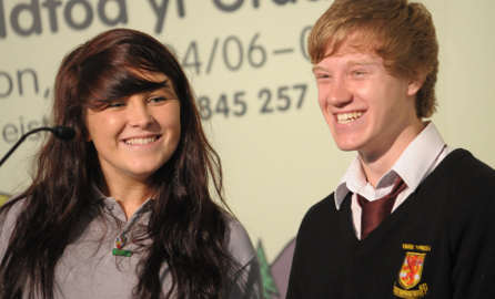 Sian Elin Williams a Guto Rhys Harries