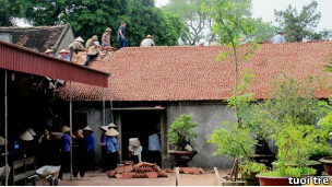 Tu bổ chùa Trăm Gian