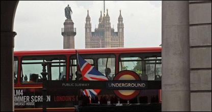 伦敦的地铁火车