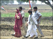 سونیا گاندھی یو پی کے دورے پر