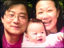 Chun-Chao, his wife and son