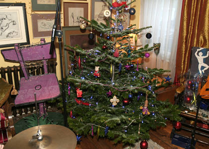 Today the Live Lounge tour has moved onto... Jack Peñate's mum's house!