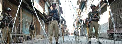 وادی میں کرفیو