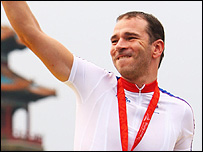Darren Kenny celebrates winning gold (Photo by Guang Niu/Getty Images) 