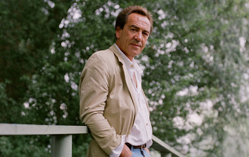 Robert Lindsay