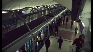 巴黎的大区快铁交通系统RER始建于1977年