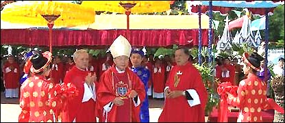 Lễ đạo Andre Phú Yên, hình của trang mạng Andre Phú Yên